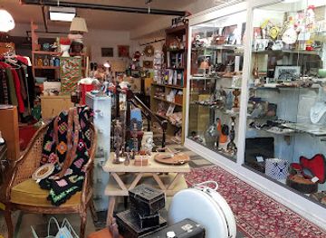 massachusetts/pioneer-valley/shop/the-vintage-cellar