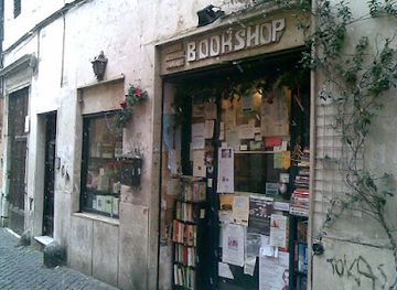 italy/rome/trastevere/shop/open-door-bookshop