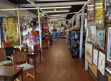 arkansas/rogers/shop/home-town-flea-market