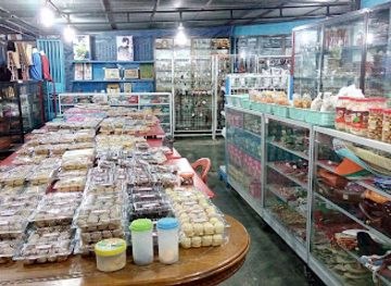 indonesia/sulawesi/shop/toko-raja-oleh-oleh