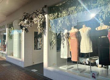 australia/new-england/shop/eclectic-house