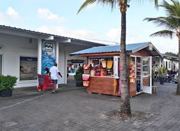 mauritius/tamarin/shop/barachois-shopping-centre