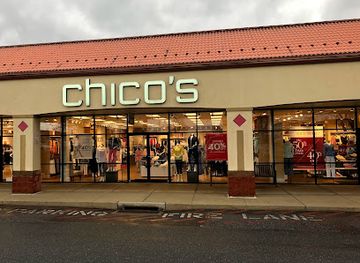 pennsylvania/hershey/shop/chico-s-off-the-rack