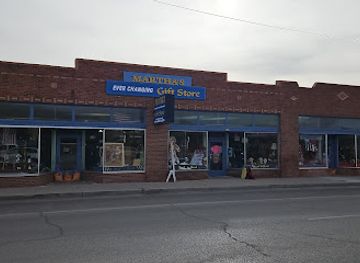 new-mexico/truth-or-consequences/shop/heart-to-hand