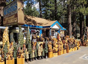 nevada/lake-tahoe-basin/shop/the-bear-s-den