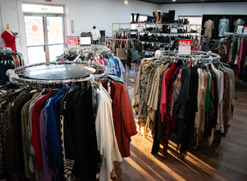 north-carolina/hickory/shop/plum-pretty-consignment