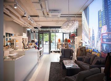 germany/hamburg/hafencity/shop/d-fferent-women-hamburg-hafencity