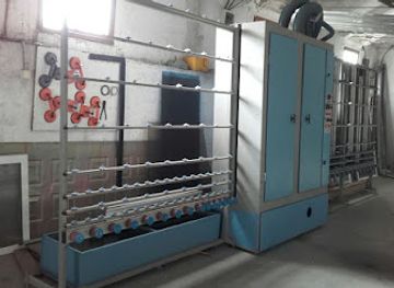 albania/patos/shop/art-glass