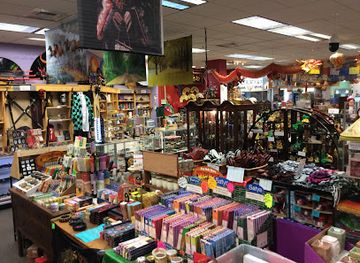 texas/central-texas/shop/gift-world-collections