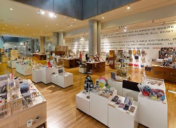 japan/tokyo/shop/souvenir-from-tokyo