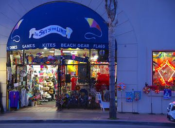 california/pismo-beach/shop/the-sky-s-the-limit