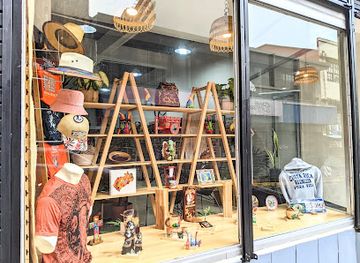 costa-rica/brunca-region/shop/baula-souvenir-shop