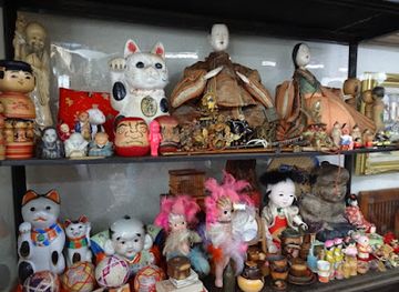 japan/aomori/shop/kuraya-antique-no-mise