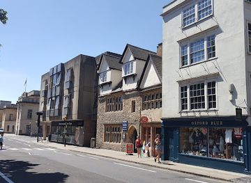 united-kingdom/oxford/shop/blue-boar-court-alfred-street-oxford-united-kingdom