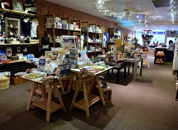 new-hampshire/seacoast-region/shop/off-piste