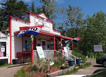 minnesota/lake-superior/shop/great-lakes-candy-kitchen
