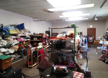 illinois/quad-cities/shop/the-treasure-chest