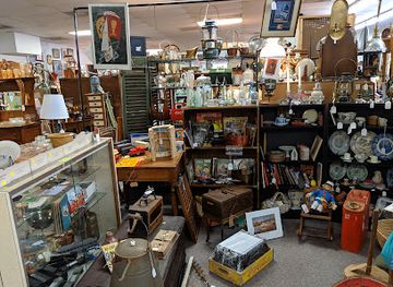 south-carolina/beaufort/shop/collectors-antique-mall