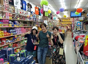 malaysia/central-region/shop/hiro-comic-world-wholesale-of-malaysia-souvenirs
