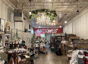 minnesota/mankato/shop/pond-road-market-where-your-treasures-are-found