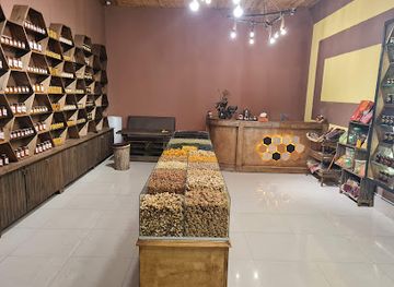 azerbaijan/gabala/shop/petek-bal-qebele