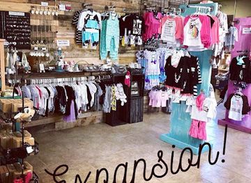 HuckaBella Boutique & Marketplace