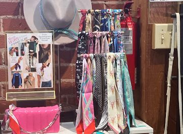 california/laguna-beach/shop/2bella-boutique