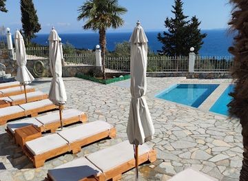 albania/dhermi-region/shop/perivolos-apartments