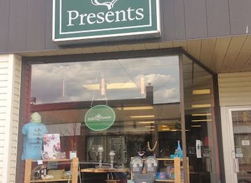 michigan/isle-royale-national-park/shop/paro-presents-gift-shop