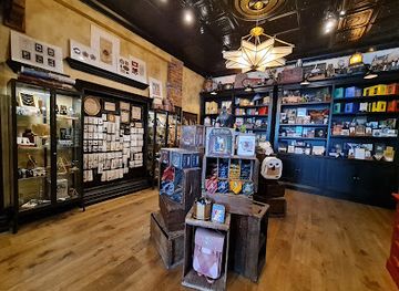 canada/toronto/shop/curiosa