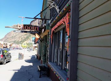 Bloom Modern Mercantile