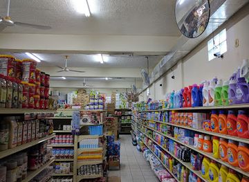 belize/ambergris-caye/shop/caye-mart