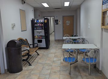 canada/iqaluit/shop/tumiit-plaza