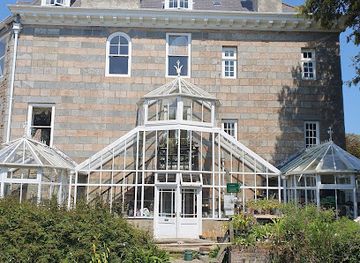 guernsey/fermain-bay/shop/sausmarez-manor
