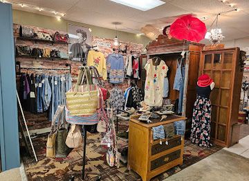 missouri/branson/shop/peddler-pete-s-tradin-post-2-the-thrifty-thrush