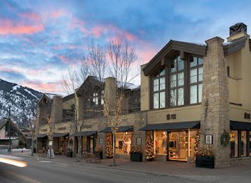 idaho/sun-valley/shop/elle-rose-of-sun-valley