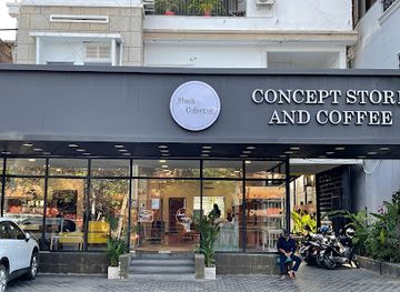 cambodia/phnom-penh/shop/shack-collective