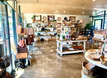 california/redding/shop/one-heart-global-boutique