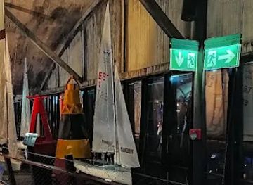 estonia/tallinn/kalamaja/shop/lennusadama-muuseumipood