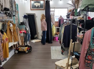 wyoming/crook-county/shop/crisscross-chaos-boutique