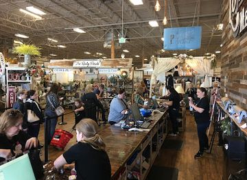 texas/north-texas/shop/lone-star-mercantile-antiques-decor-collectibles-more