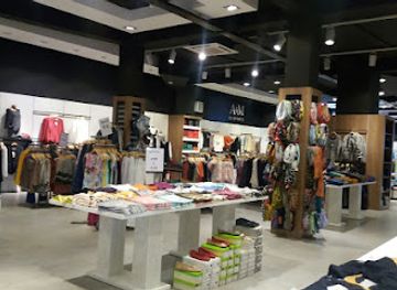 kosovo/ferizaj/shop/a-m-clothes