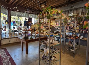 wisconsin/green-bay/shop/aurora-s-apothecary
