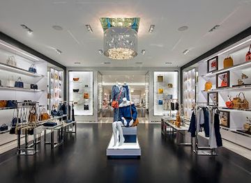 cyprus/larnaca-salt-lake/shop/michael-kors