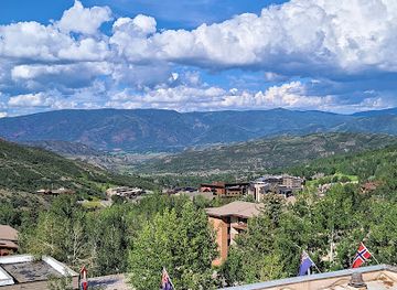 colorado/maroon-bells-snowmass-wilderness/shop/snowmass-mall