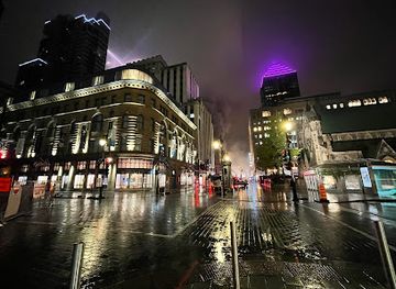 canada/montreal/quartier-des-spectacles/shop/promenades-cathedrale