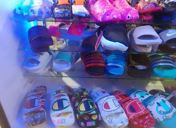 belize/belize-barrier-reef/shop/one-love-clothing-accessories