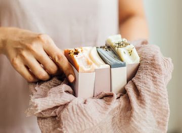 singapore/geylang/shop/mira-singapore-online-gift-shop-same-day-delivery