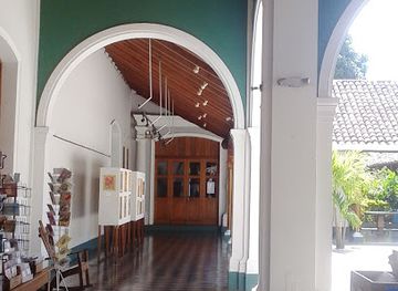 nicaragua/granada-plains/shop/house-of-the-three-worlds