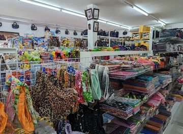 thailand/andaman-coast/shop/maikhao-plaza-shopping-seafood